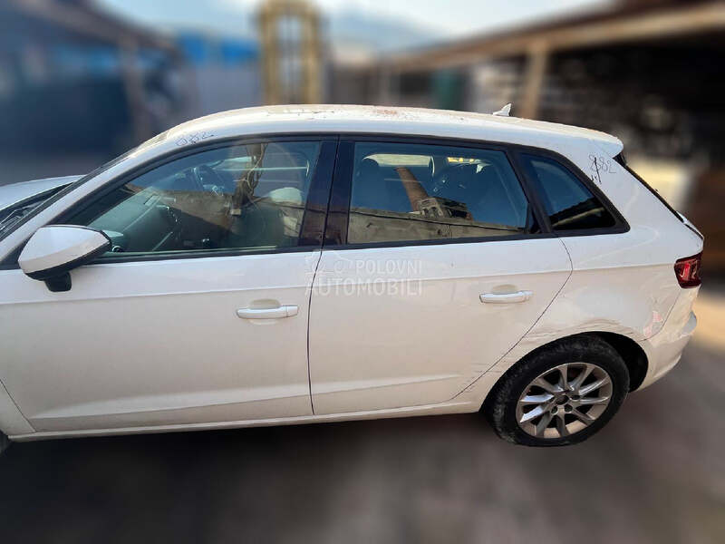 STAKLO za Audi A3