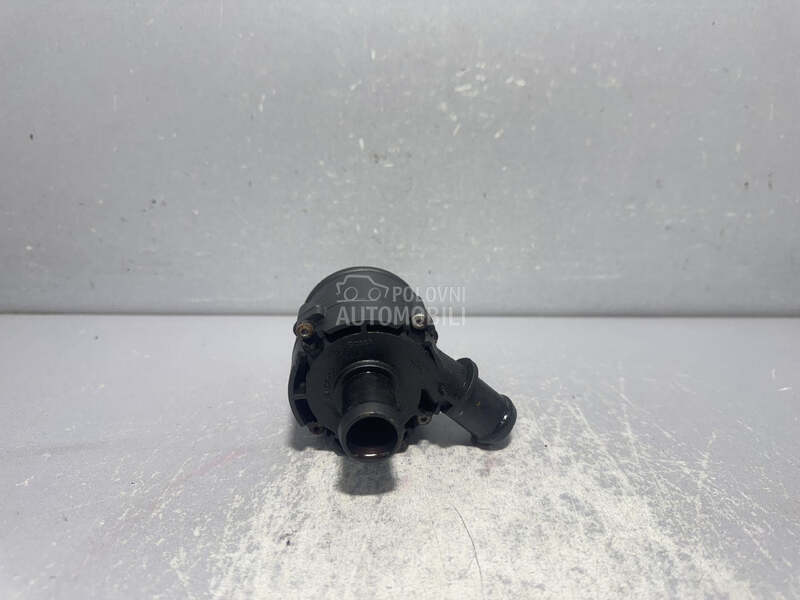 POMOCNA PUMPA VODE za Volkswagen Golf 6