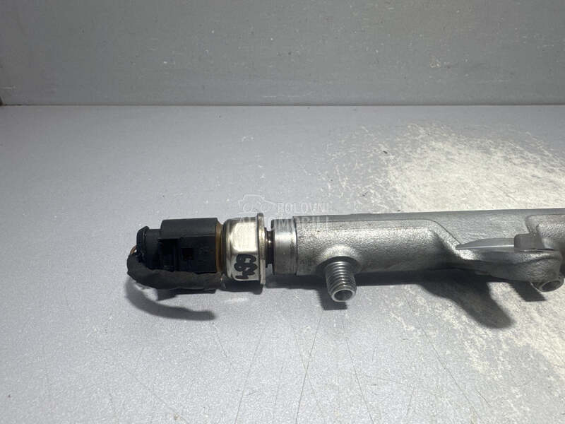 SENZOR PRITISKA GORIVA za Volkswagen Polo