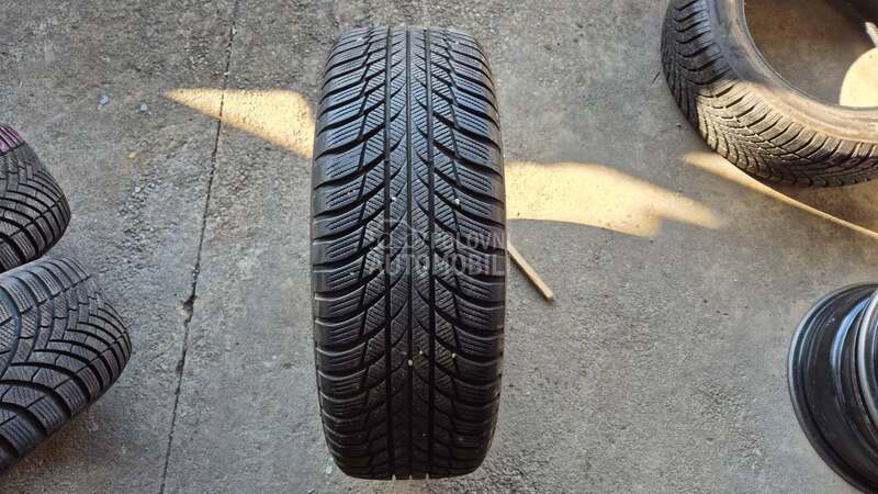 Bridgestone 205/60 R16 Zimska