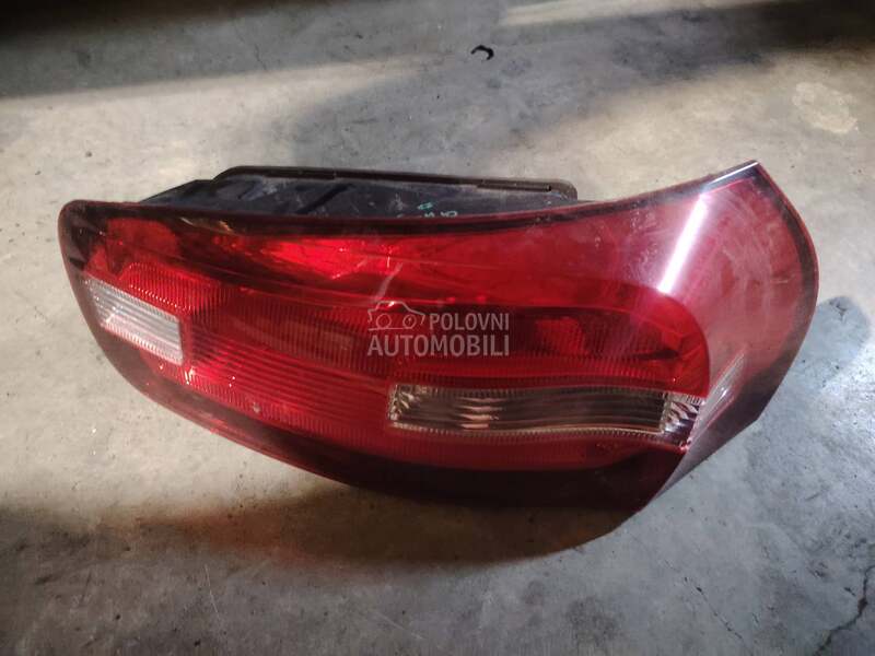 Desno stop svetlo za Citroen C4 Picasso od 2014. do 2016. god.