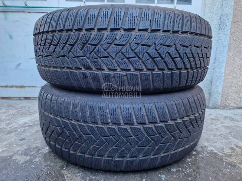 Dunlop 215/60 R16 Zimska