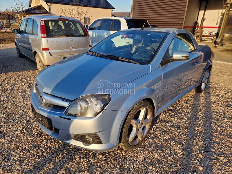 Delovi za Opel Tigra 1.4xep 2005. god.