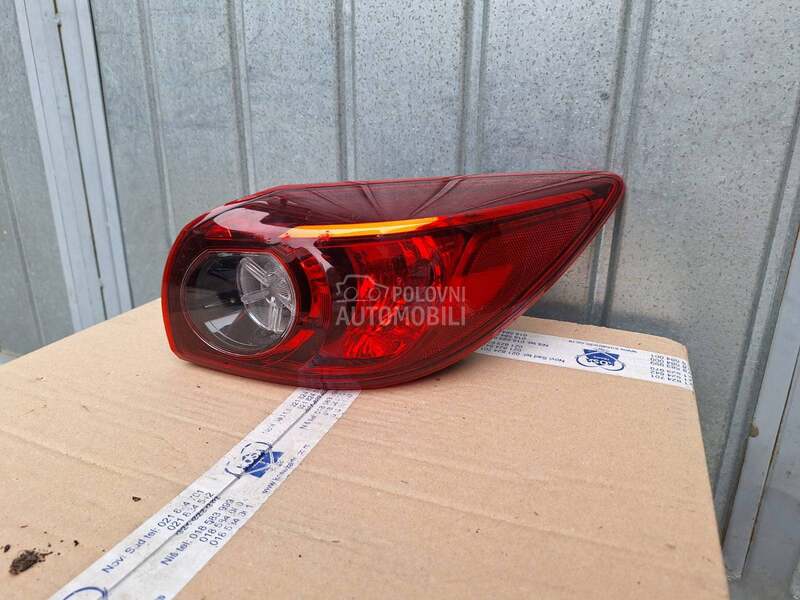 orginalne stop lampe za Mazda 3