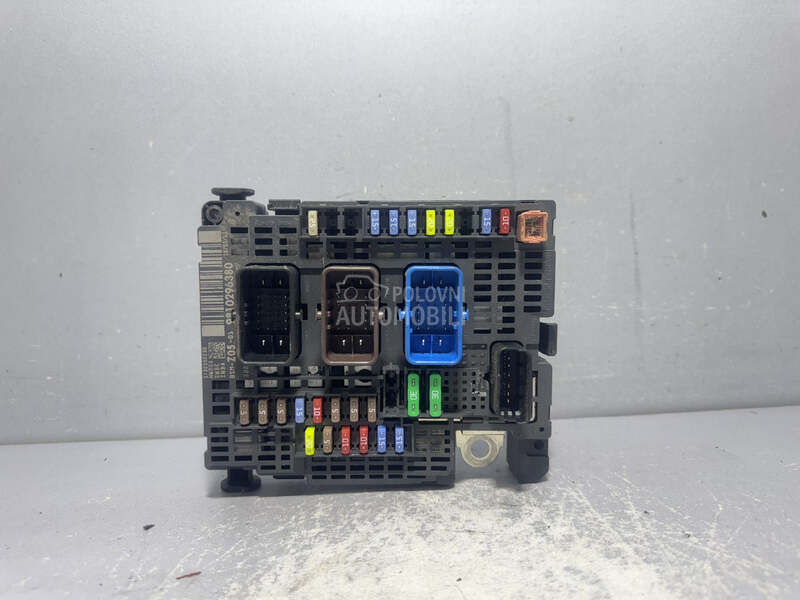 ELEKTRONIKA KUTIJA OSIGURACA za Peugeot 308