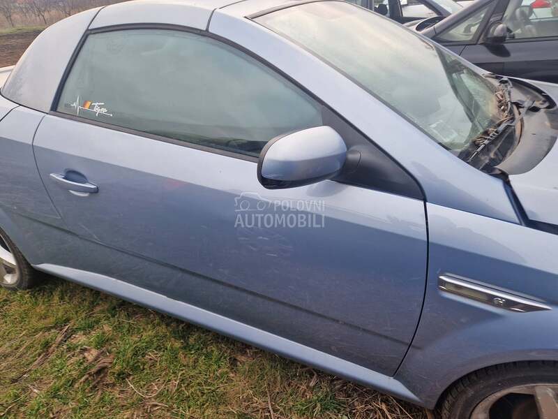 Desna vrata siva boja z21c za Opel Tigra