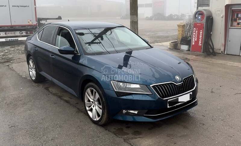 BRANIK FAROVI HAUBA za Škoda Superb od 2015. do 2019. god.