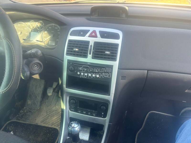 radio cd mp3 za Peugeot 307