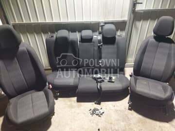 Enterijer sedista sw za Peugeot 308 od 2013. do 2018. god.