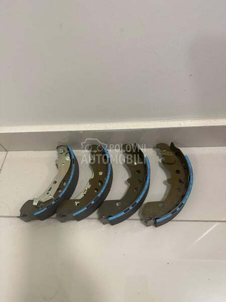 Set kocionih paknovi za Volkswagen Polo od 2017. do 2023. god. - 2Q0 698 525