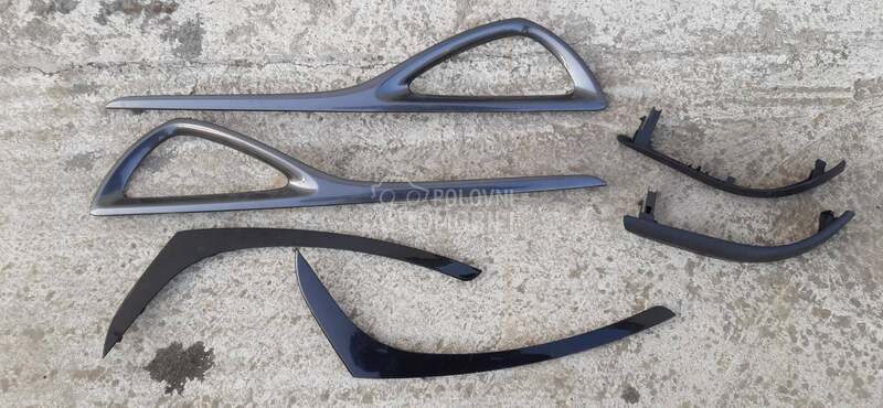 Plastike tapacira vrata za Opel Astra J od 2009. do 2019. god.