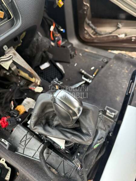 Ručica menjača za Volkswagen Touareg od 2010. do 2017. god.