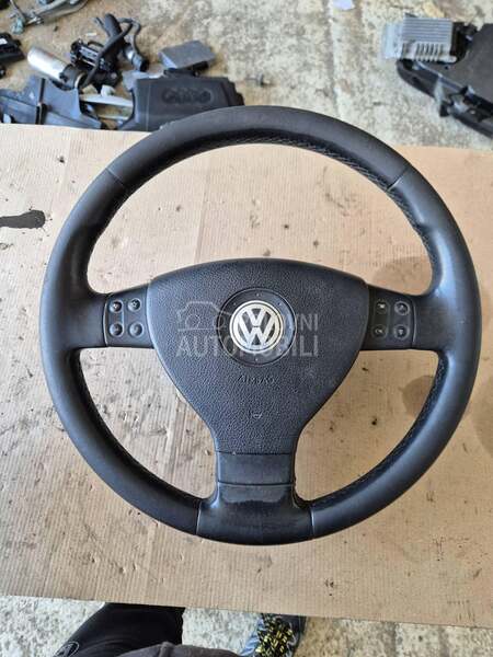 Volan sa komandama za Volkswagen Golf 5, Jetta, Passat B6 ... od 2004. do 2008. god.
