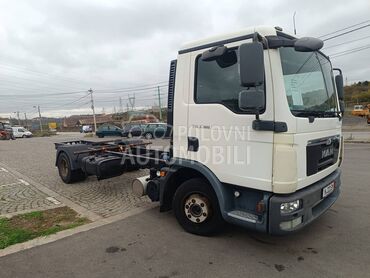 MAN TGL 7.180, 6.900 €, 2015. , 420.000 km, Sanduk aluminijumski, Dizel, 4800 cm3, Manuelni menjač, Beograd