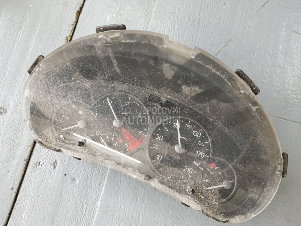 Instrument sat za Peugeot 206
