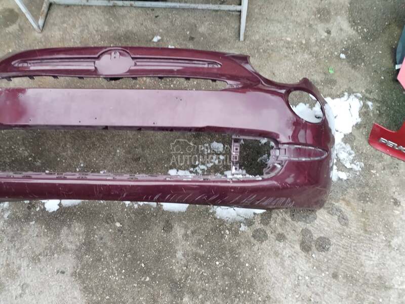 branik za Fiat 500