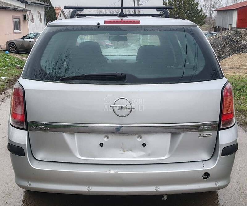 Gepek, branik za Opel Astra H od 2004. do 2010. god.