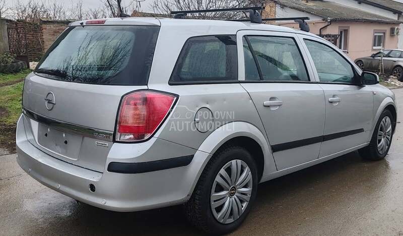 Štop svetlo za Opel Astra H od 2004. do 2010. god.