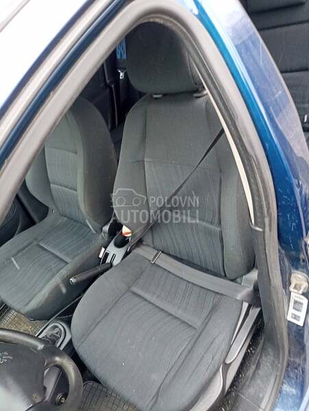 Sedista za Peugeot 207
