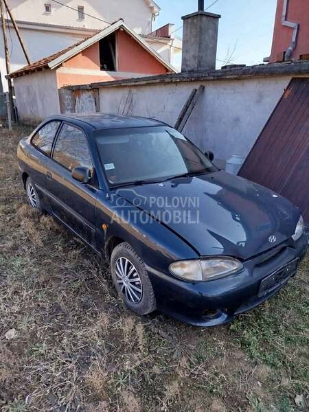 Hyundai Accent 1.3 2003. god. -  kompletan auto u delovima