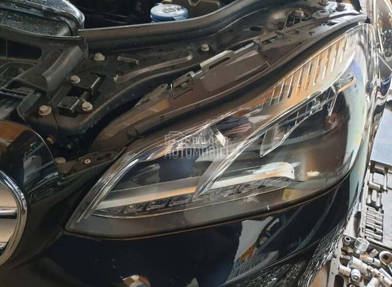 Mercedes Benz E 220 2013. god. -  kompletan auto u delovima