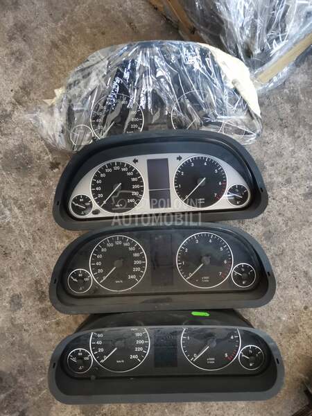 Instrument tabla sat za Mercedes Benz A 150, A 170, A 200 ... od 2004. do 2011. god.