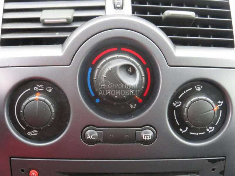 Konzola klime za Renault Megane od 2003. do 2009. god.