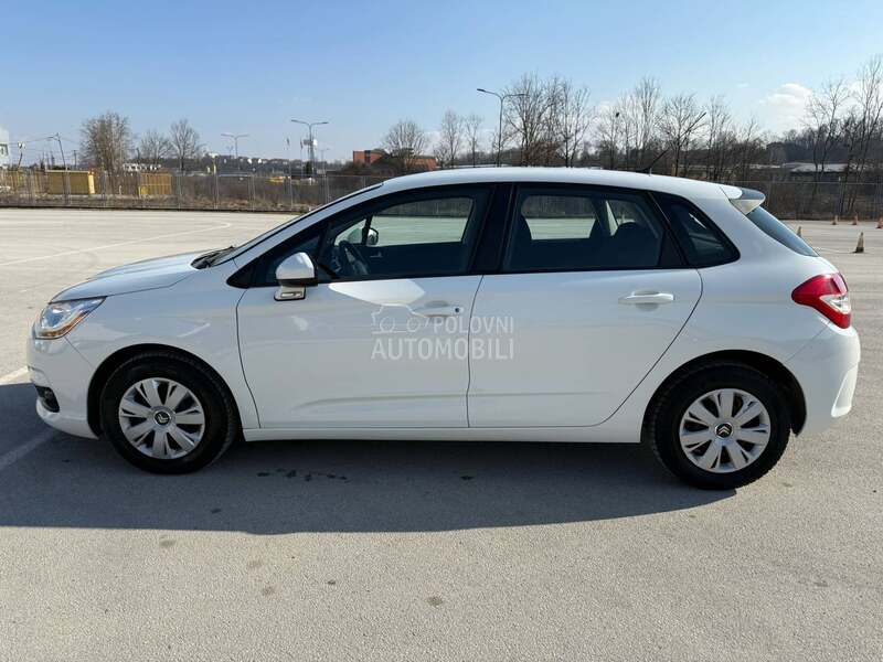 Citroen C4 2012 photo 5