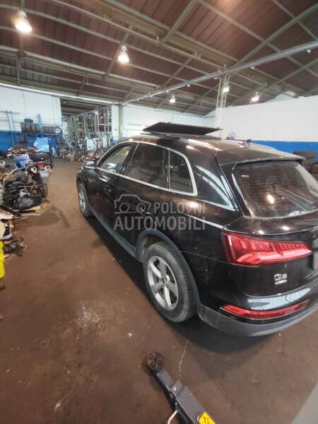 vrata, stakla, retrovizor za Audi Q5 od 2016. do 2020. god.