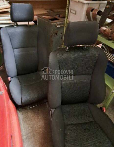 TS 99-05 Sedista za Toyota Yaris od 1999. do 2005. god.