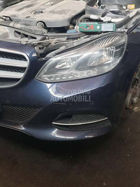 far za Mercedes Benz E 124, E 200, E 220 ...