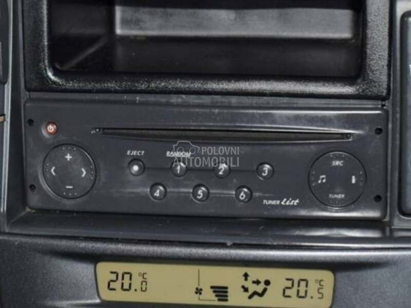 Radio / CD za Renault Laguna