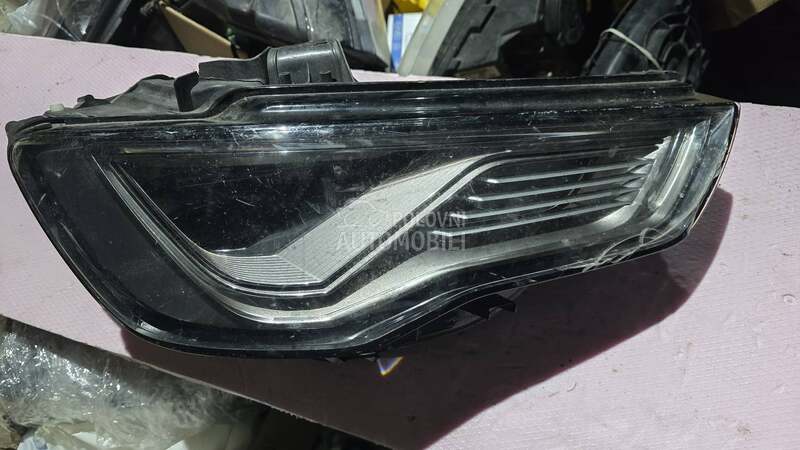 desni far led za Audi A3
