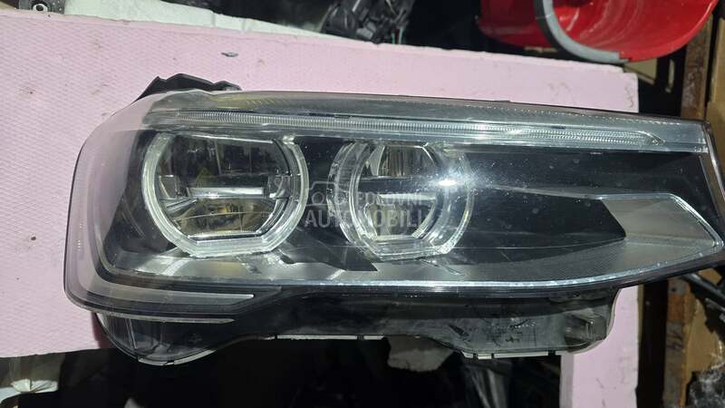 desni far f25 za BMW X3