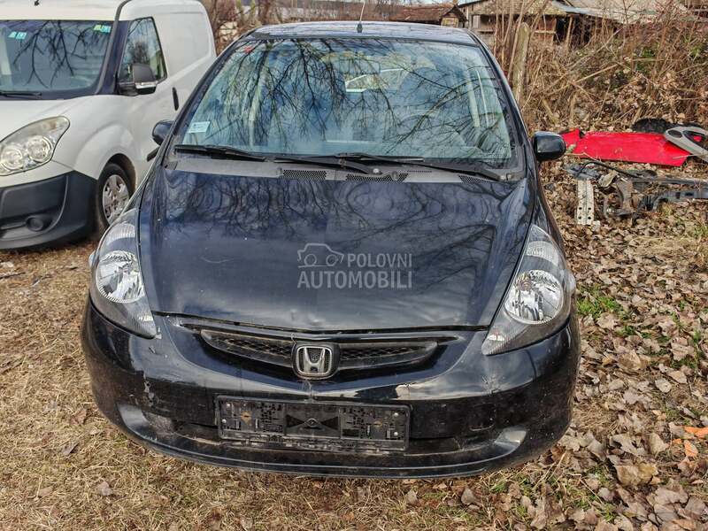 Honda Jazz 1.4 b 2004. god. -  kompletan auto u delovima
