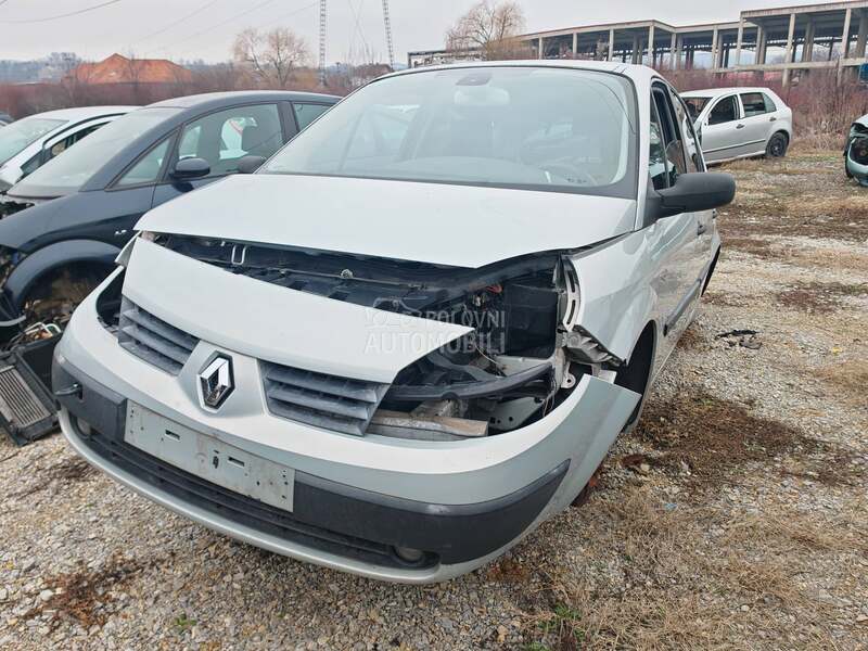 Renault Scenic 1.5d 2004. god. -  kompletan auto u delovima