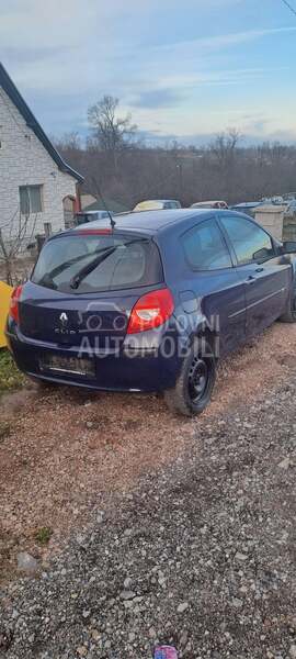gepek vrata za Renault Clio od 2005. do 2012. god. za Renault Clio od 2005. do 2012. god.