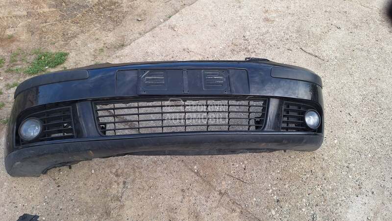 Golf 5  Branik za Volkswagen Golf 5 od 2005. do 2009. god.