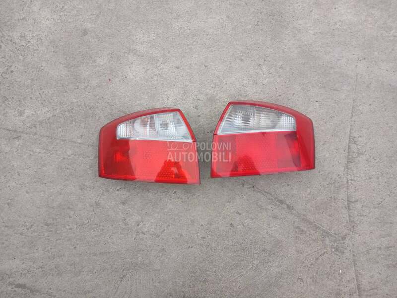stop svetla za Audi A4