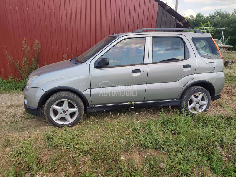 Delovi za Suzuki Ignis 2005. god.
