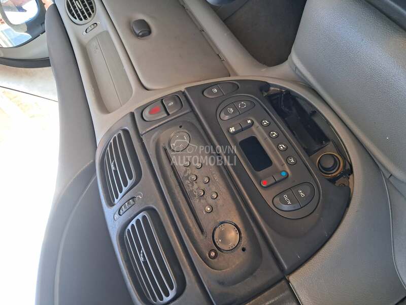Automatska klima za Renault Scenic od 2000. do 2003. god.