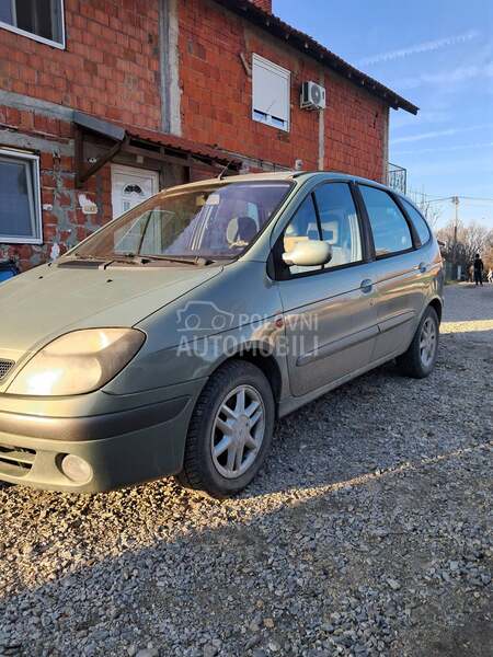 Renault Scenic 2002. god. -  kompletan auto u delovima