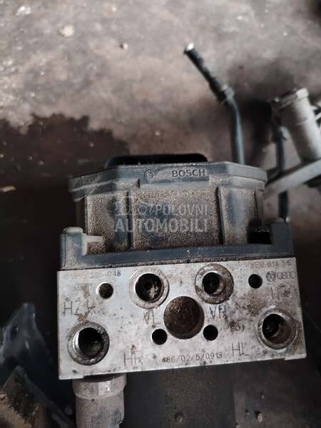 abs centrala za Audi A4 od 2001. do 2004. god.