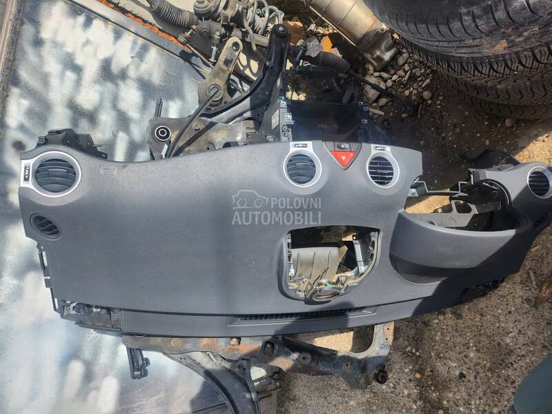 instrument tabla za Renault Koleos od 2006. do 2014. god.