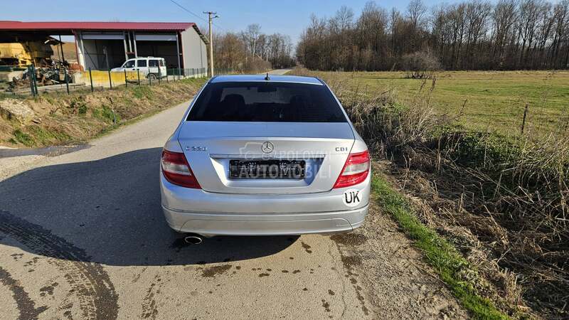 Zadnji branik za Mercedes Benz C Klasa od 2007. do 2014. god.