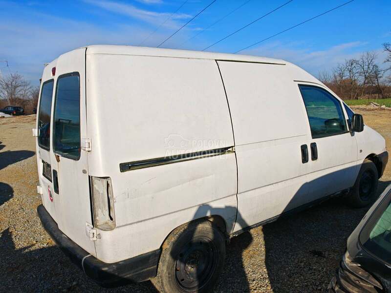 Peugeot Expert 2.0d 2003. god. -  kompletan auto u delovima