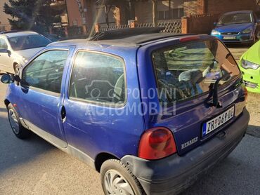 Renault Twingo 1,2, 690 €, 2002. Hečbek, Benzin | 1198 cm3, 175.924 km, 43kW (58 KS), Manuelni 5 brzina, 2/3 vrata, 4 sedišta, Zrenjanin