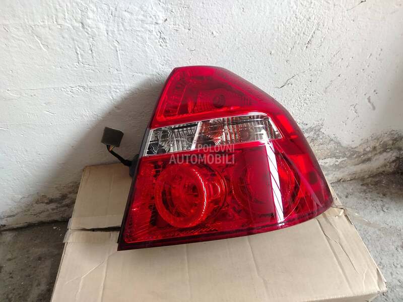 desno stop svetlo za Chevrolet Aveo od 2005. do 2011. god.