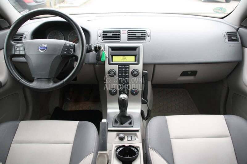 Ablender za Volvo V50 od 2004. do 2012. god.