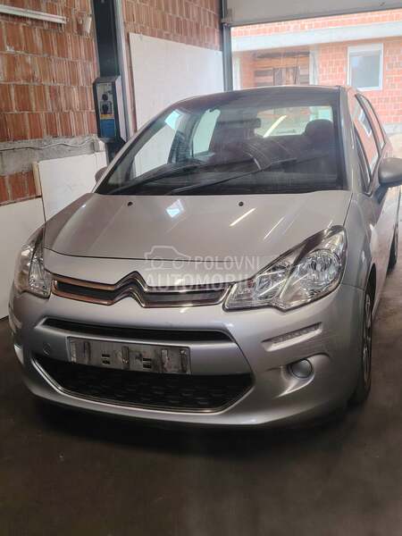 Citroen C3 2013. god. -  kompletan auto u delovima